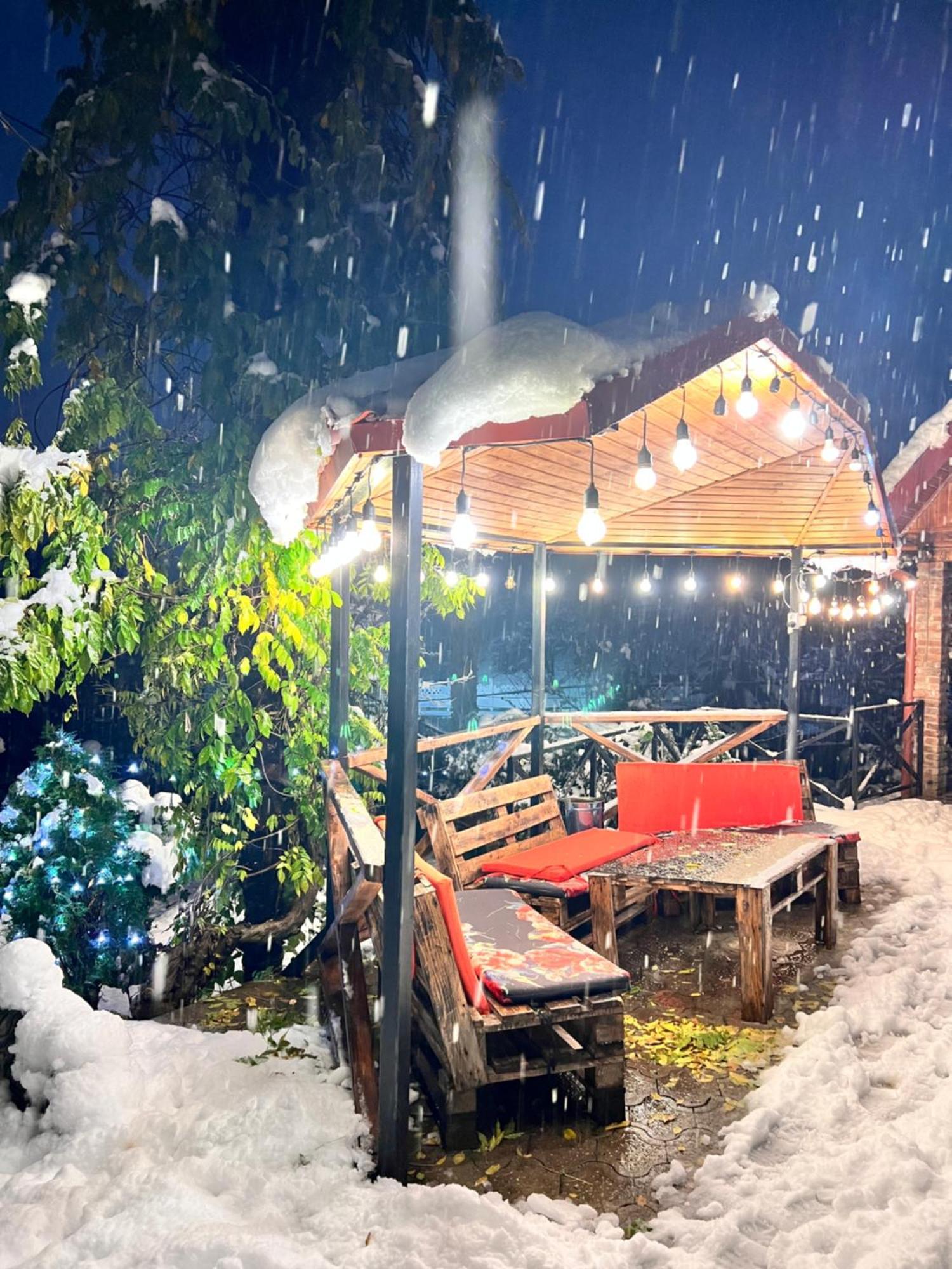 Вилла Sunshine House Кутаиси Экстерьер фото